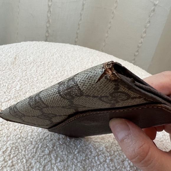 Authentic Gucci Wallet Color Brown Bi-fold GG Sherry line - Picture 5 of 11